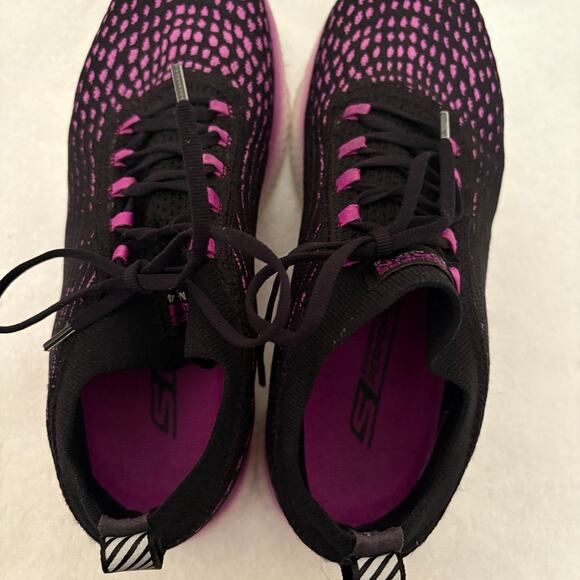 Sketchers Go Run MaxRoad 4 Hyper Foam Sneakers - Women’s Size 7 - Picture 7 of 8